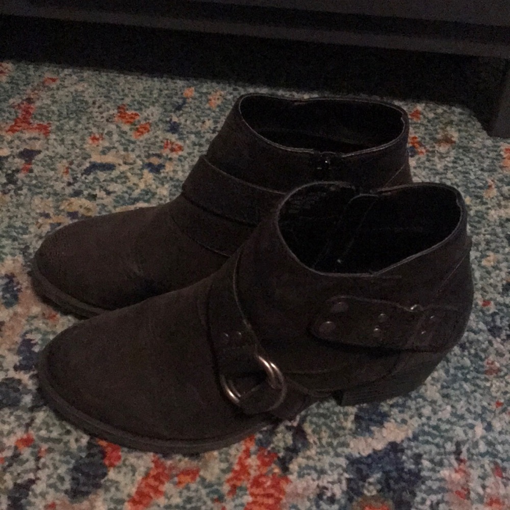 Sonoma Black Booties!